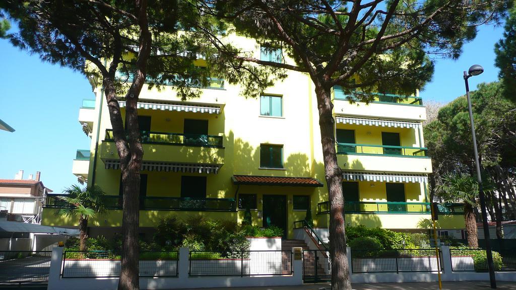 Pineta Apartment *